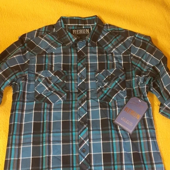 RERUN Button down M3 - Picture 3 of 7